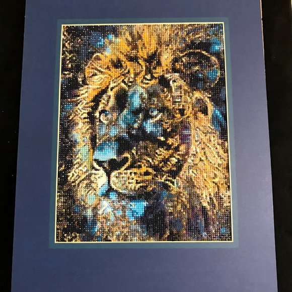 Diamond Dotz Bead Embroidery Completed Lion Head 10" x 13.5" - Picture 2 of 4